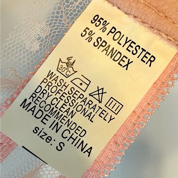 NWT Pink Lace Matching Bra and Panties Set- small - Picture 8 of 8